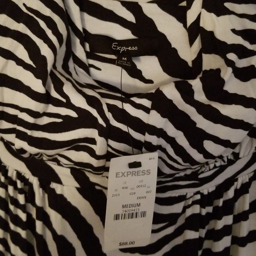 Brand New Express Maxi Dress Size Medium - Picture 5 of 5